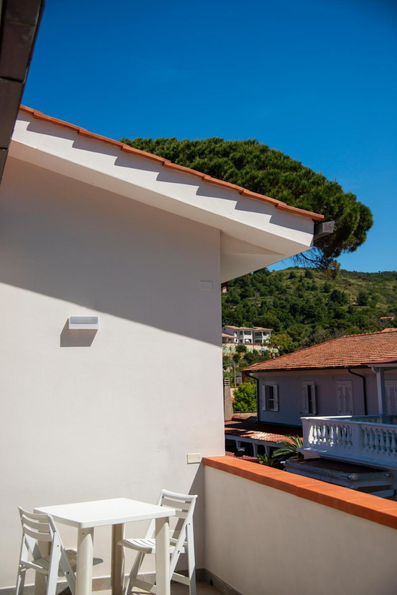 Residence Hotel Villa Mare 포르토페라이오 외부 사진