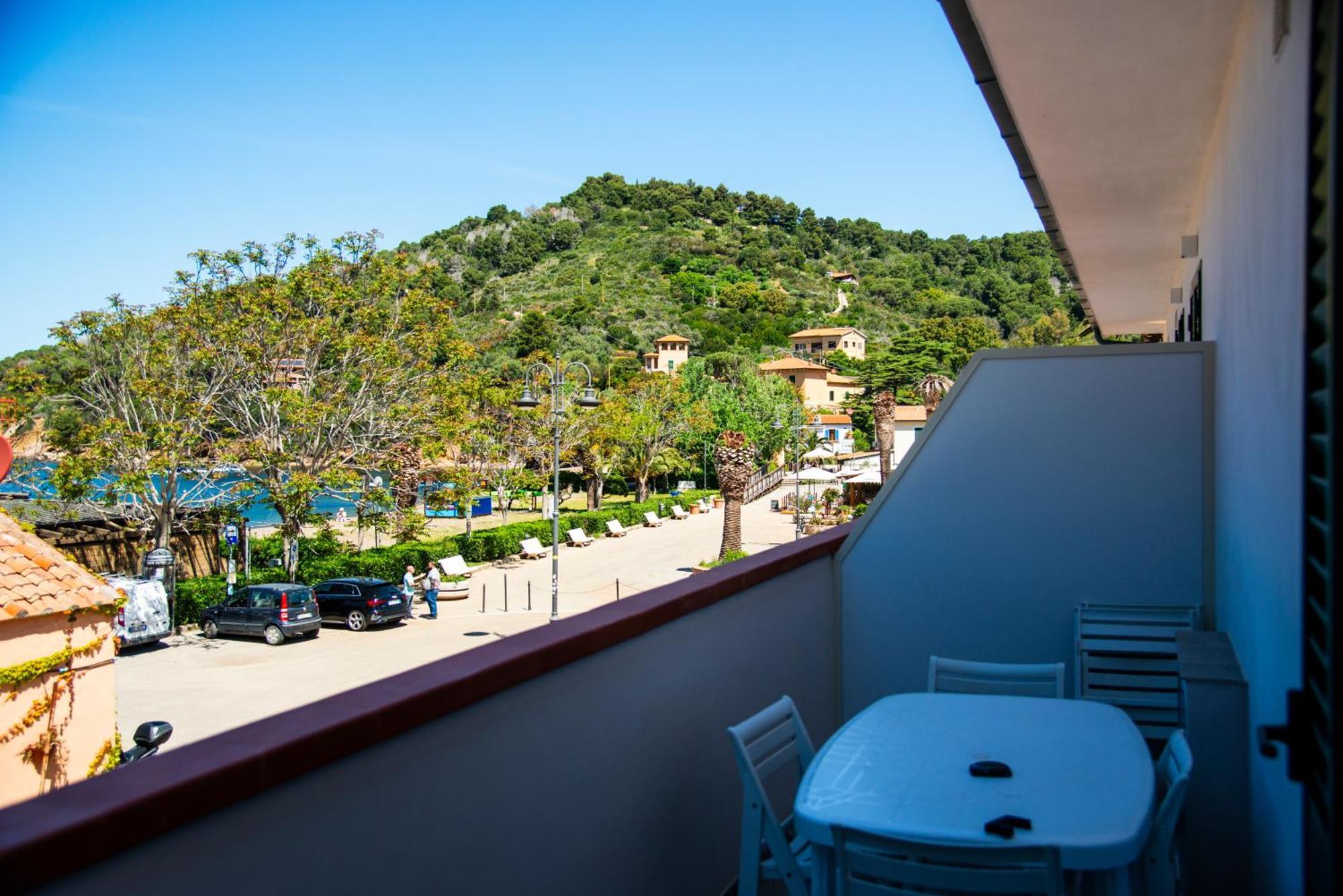 Residence Hotel Villa Mare 포르토페라이오 외부 사진