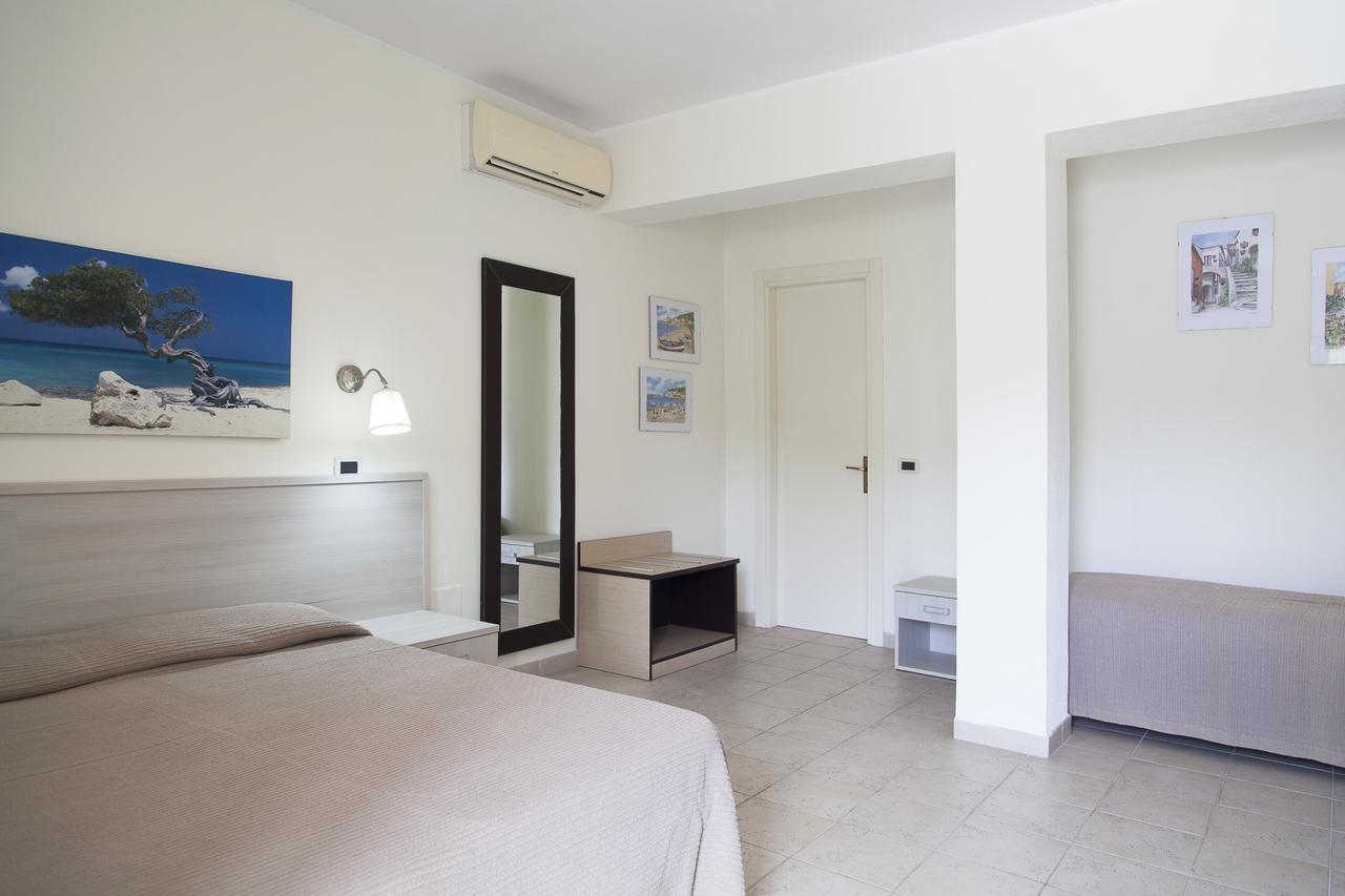 Residence Hotel Villa Mare 포르토페라이오 외부 사진