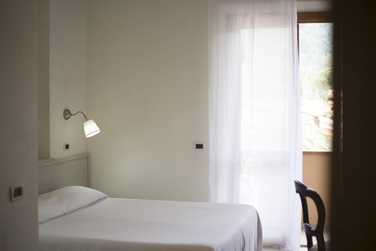 Residence Hotel Villa Mare 포르토페라이오 외부 사진
