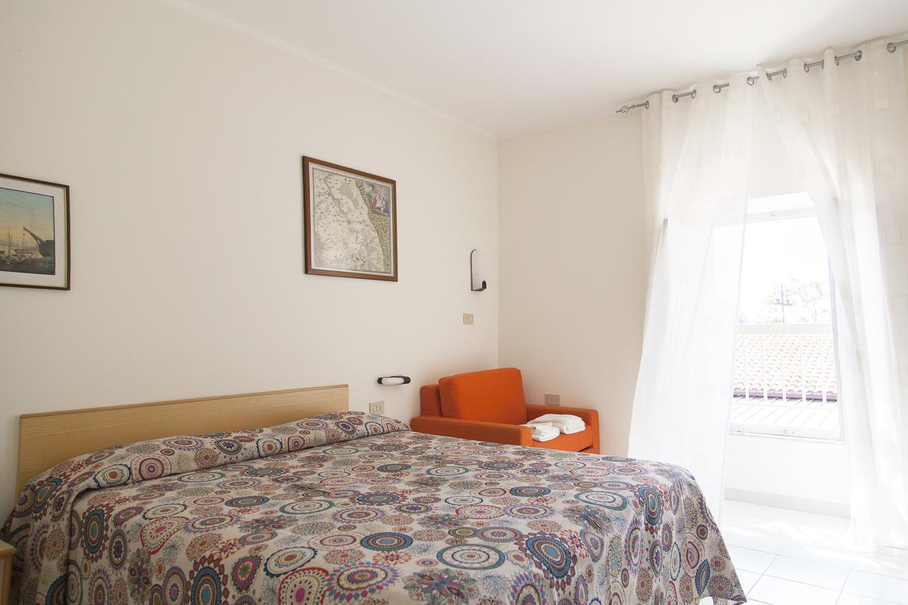 Residence Hotel Villa Mare 포르토페라이오 외부 사진