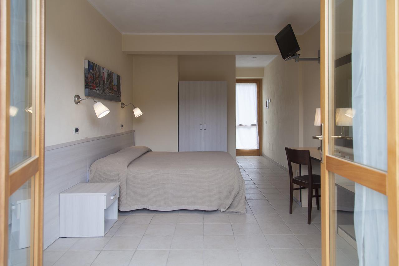Residence Hotel Villa Mare 포르토페라이오 외부 사진