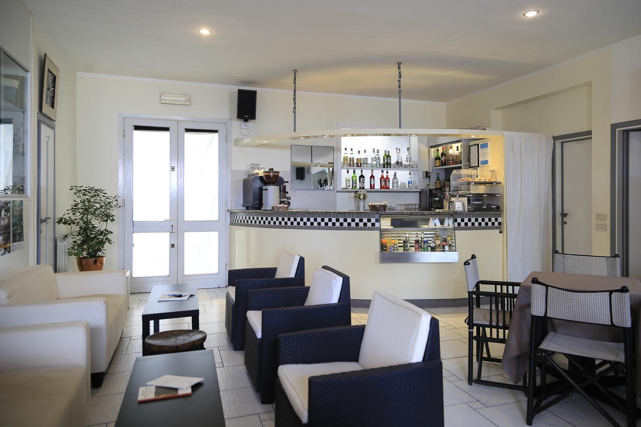 Residence Hotel Villa Mare 포르토페라이오 외부 사진