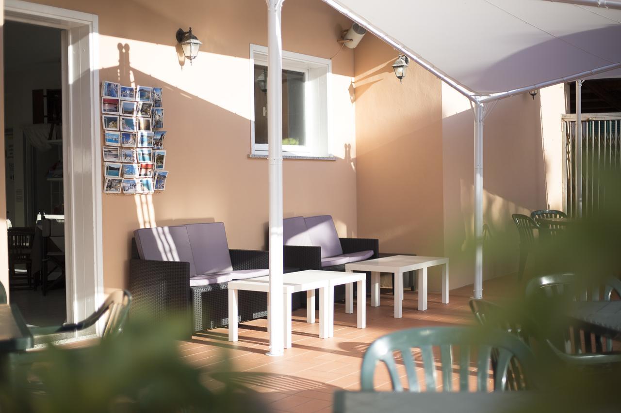 Residence Hotel Villa Mare 포르토페라이오 외부 사진